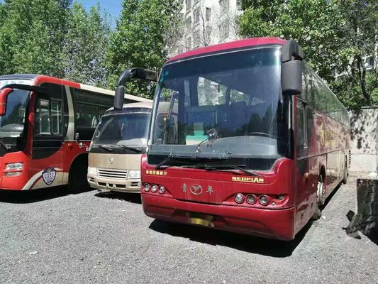 De gebruikte Youngman-het Luchtkussen Dubbele Deuren van Busneoplan Chassis 48seats verlieten Leiding Achtermotor Gebruikte Passagiersbus