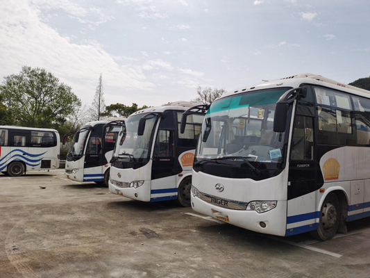 Bus 35 Passagiers Hogere Gebruikte Bussen in Diesel van China KLQ6856 Yuchai Bus
